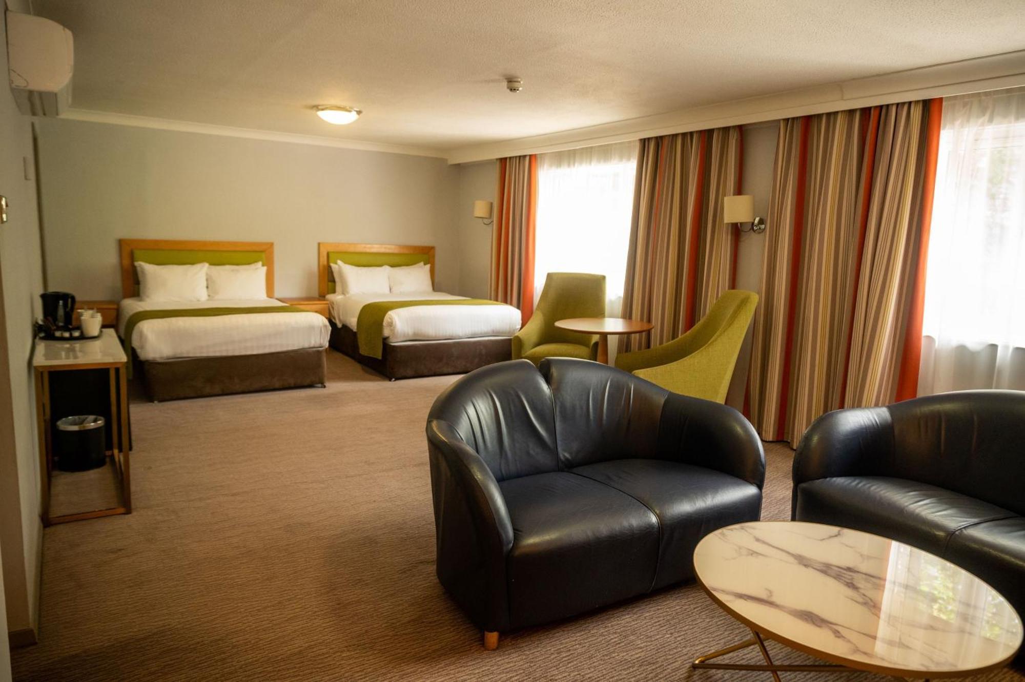 Holiday Inn A55 Chester West By Ihg Northop Exterior foto